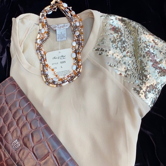 Top - Picture 4 of 4